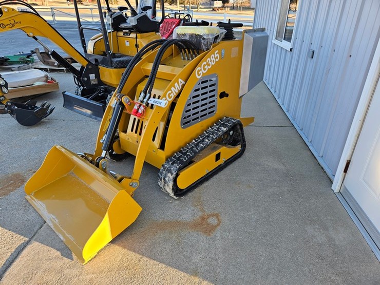 #24-•-2025-ggma-gg385-mini-skid-loader-image-1