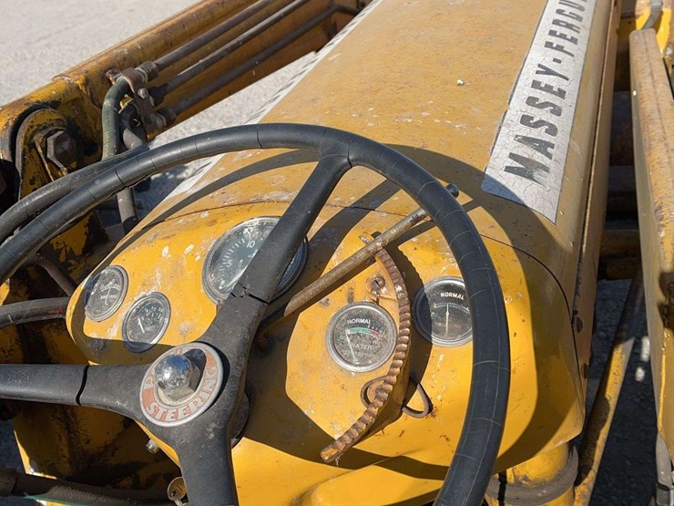 1968-massey-ferguson-200-image-12