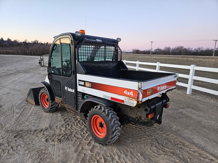 2018-bobcat-toolcat-5600-image-3