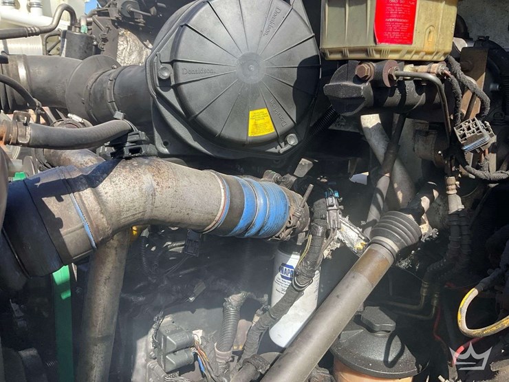 2005-ford-f650-image-12