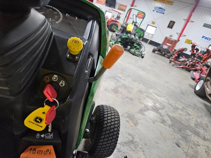 john-deere-1025r-image-26