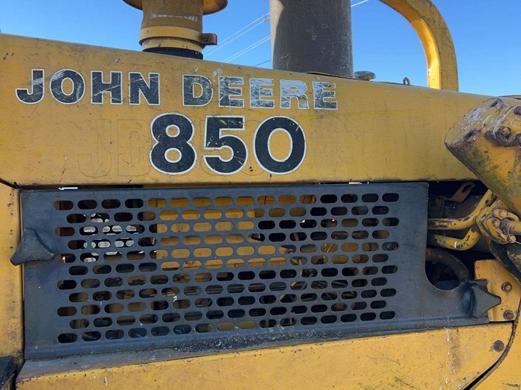 john-deere-850-image-11