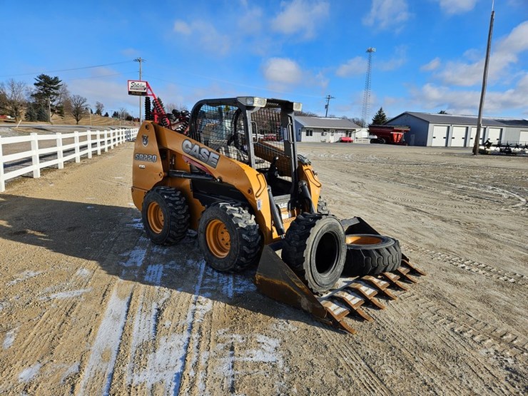 2014-case-sr220-image-7