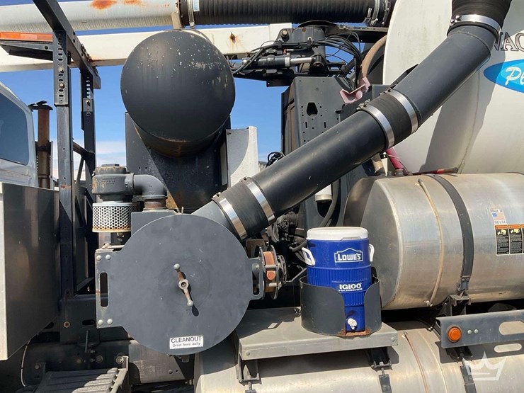 2013-international-workstar-7500-image-46