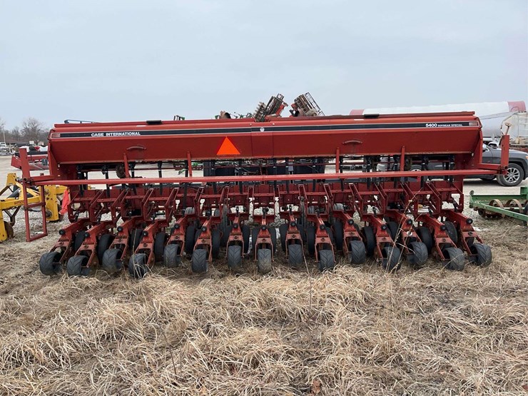 case-ih-5400-image-4