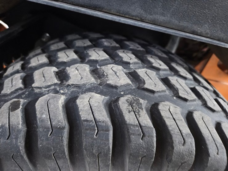 #106-•-2022-scag-v-ride-ii-fuel-injected-stand-on-mower-image-30