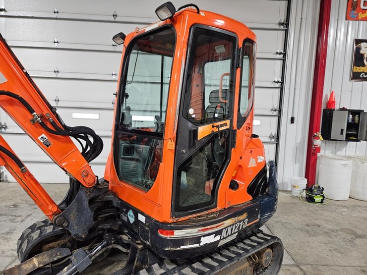 kubota-kx121-3-image-24