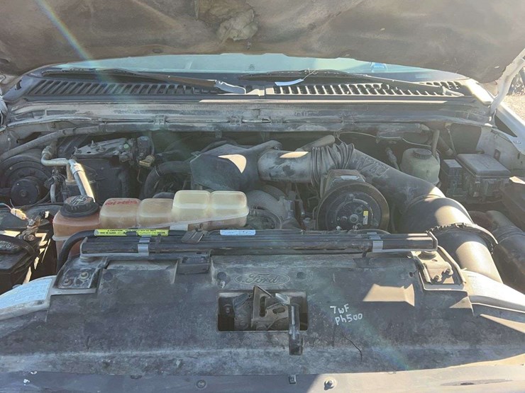 2001-ford-f450-image-21