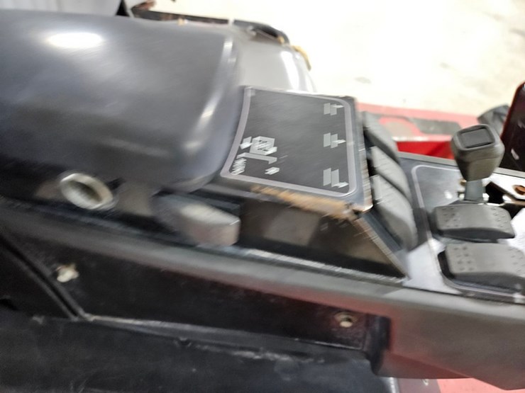 2011-toro-groundsmaster-4000d-image-23