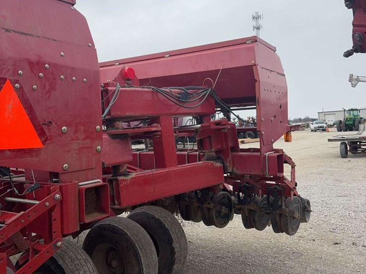 case-ih-5500-image-12