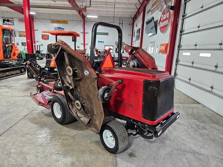 2011-toro-groundsmaster-4000d-image-10