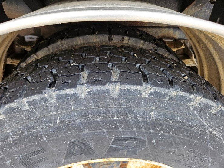 2001-vactor-2100-image-23