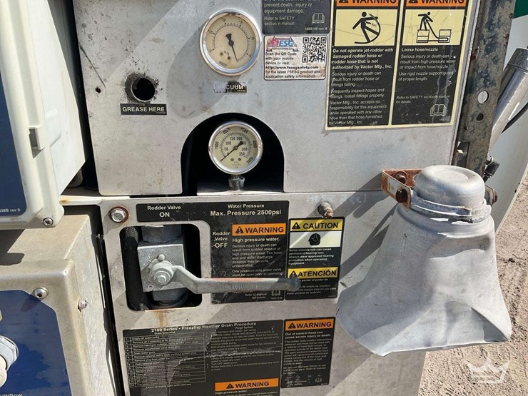 2013-international-workstar-7500-image-30