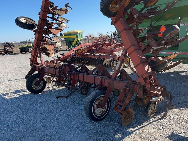 international-133-image-3