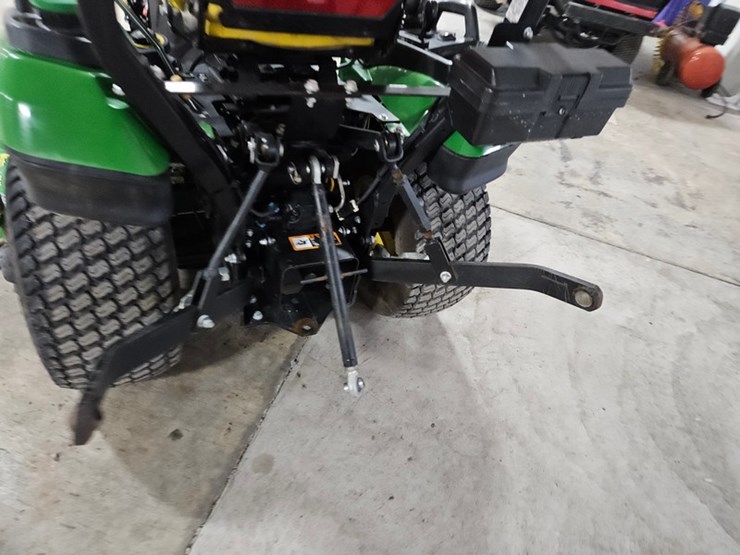 john-deere-1025r-image-13