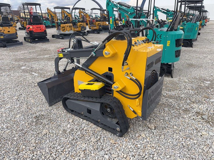 2025-zjg-zj-380-mini-skid-steer-image-3