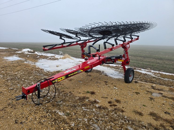 #18-•-2025-h&s-3210-action-rake-hay-rake-image-1