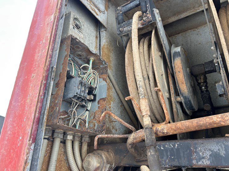 1998-caterpillar-3126-image-42