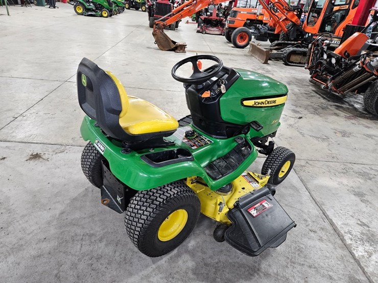 2013-john-deere-x300-image-5