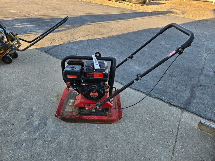 #21-•-cz-plate-compactor-image-2