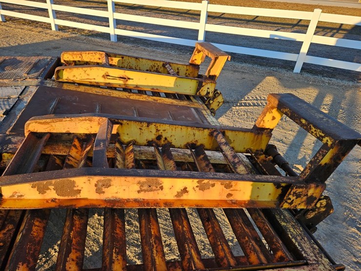 #298-•-2005-flat-bed-trailer-image-12