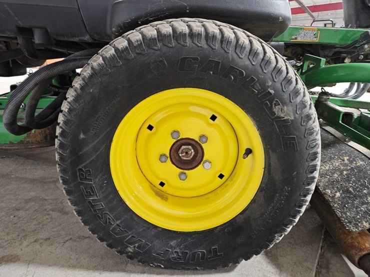 2013-john-deere-7400-image-14