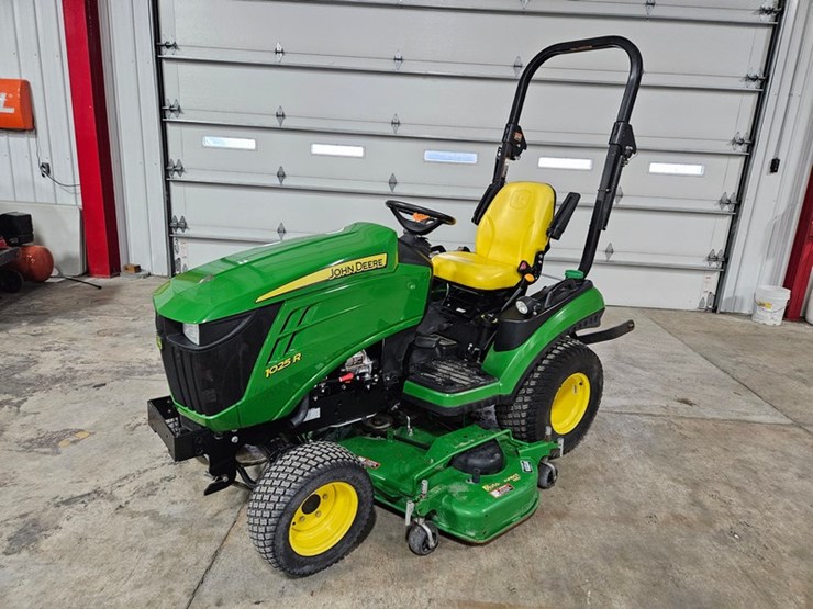 john-deere-1025r-image-1