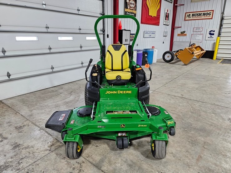 #165-•-2022-john-deere-z977r-zero-turn-mower-image-8