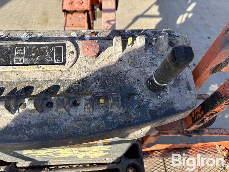 2006-jlg-800s-image-15