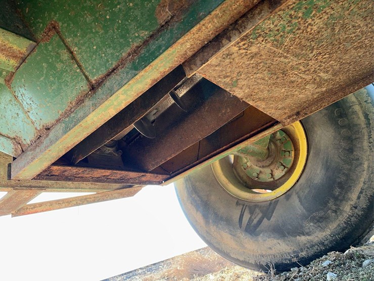 john-deere-1210-image-8