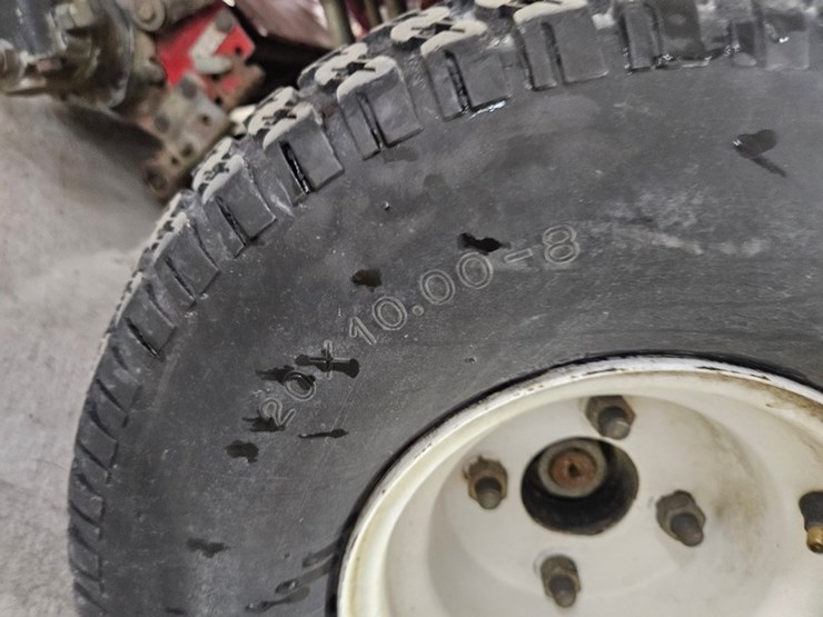 #172-•-toro-2300d-reelmaster-reel-mower-image-26