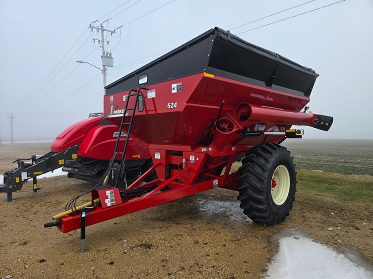 2025-parker-624-image-1