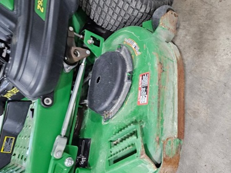 2016-john-deere-z930r-image-11