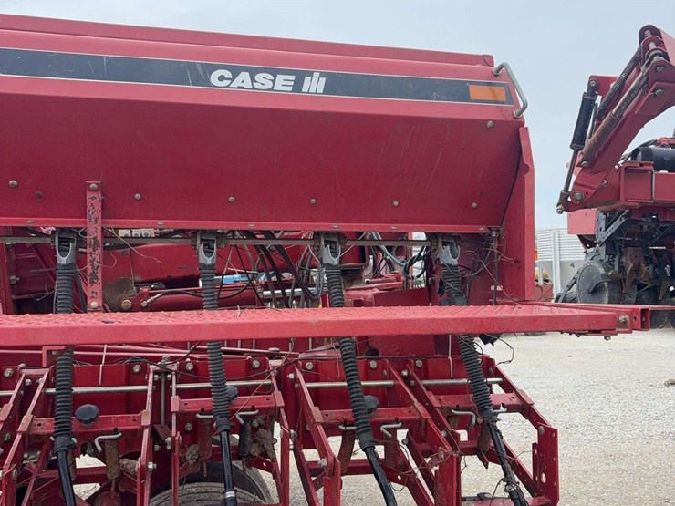 case-ih-5500-image-11