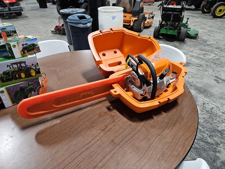 #121-•-2025-stihl-ms462-chain-saw-image-2