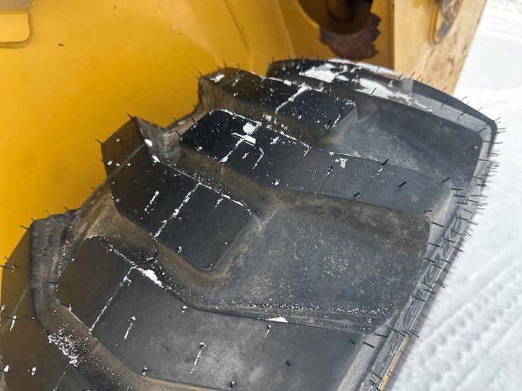 2018-caterpillar-236d-image-43