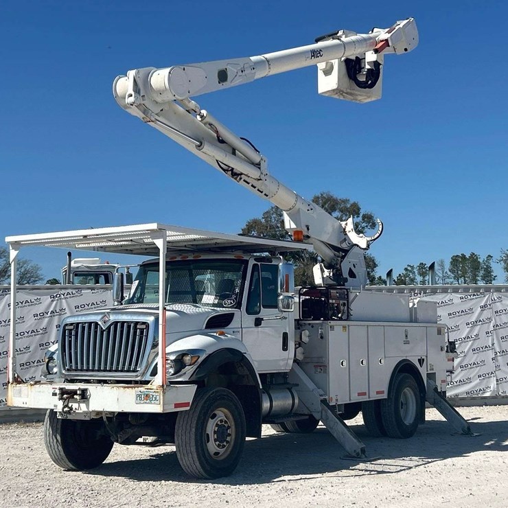 2013 INTERNATIONAL WORKSTAR 7400