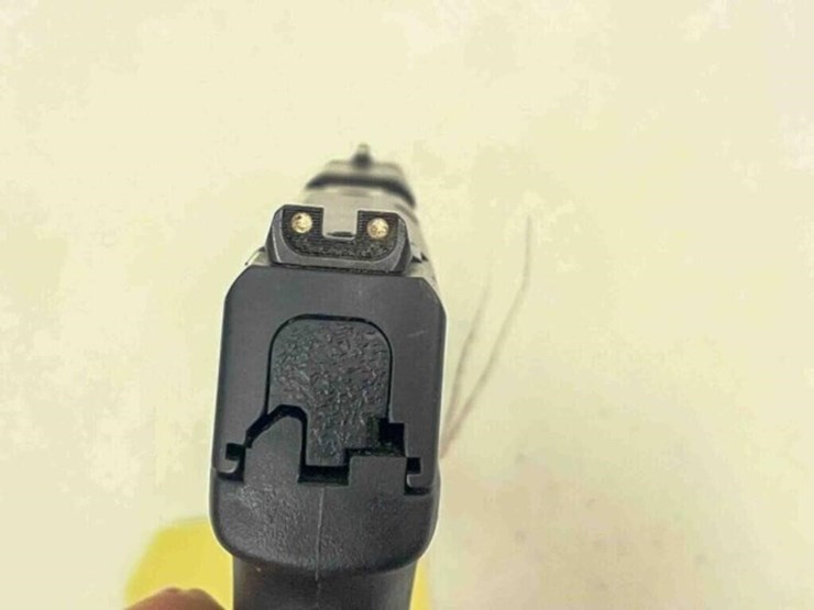 smith-&-wesson-pistol-image-6