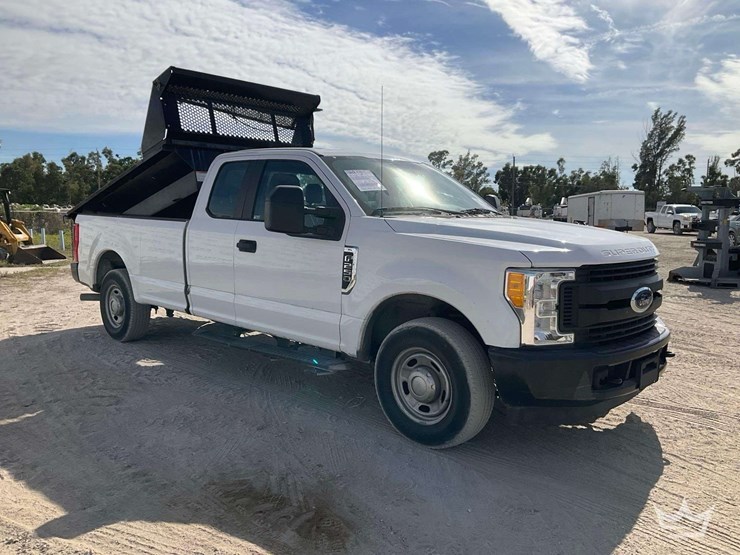 2017-ford-f250-image-2