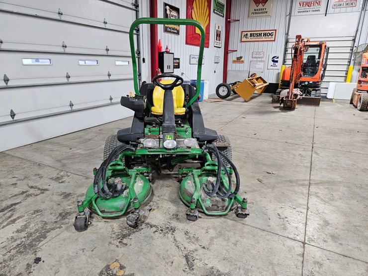 2013-john-deere-7400-image-8