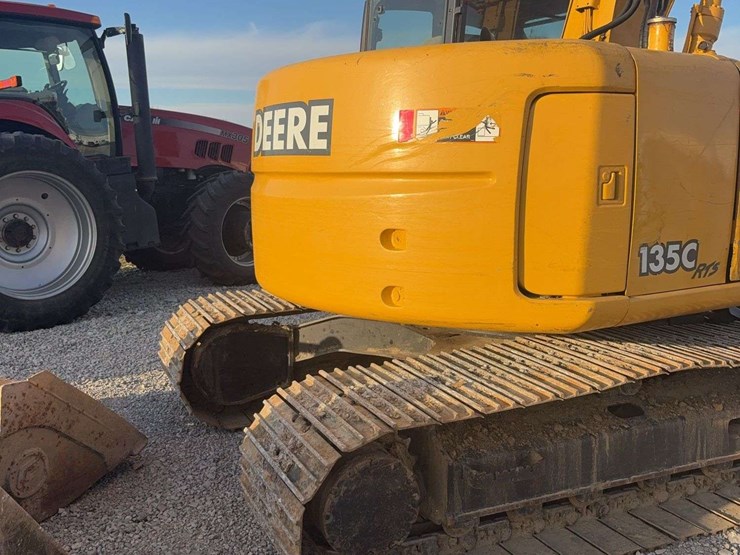 2005-john-deere-135-image-5