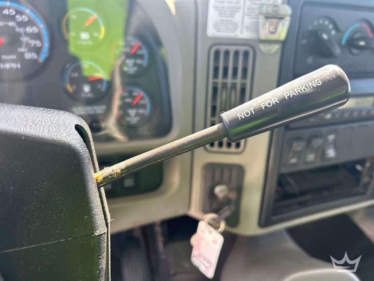 2013-international-workstar-7400-image-17