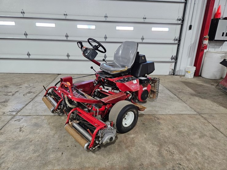 toro-greensmaster-3100-image-1