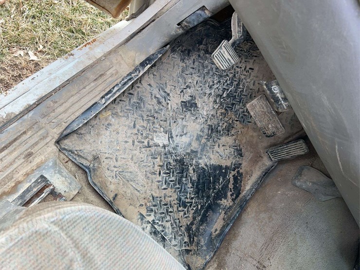 2000-gmc-1500-image-14