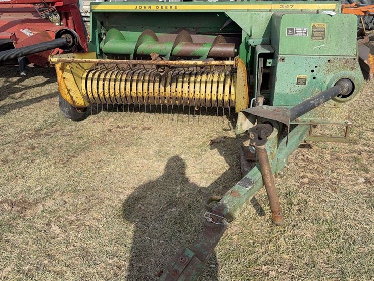 john-deere-347-image-1
