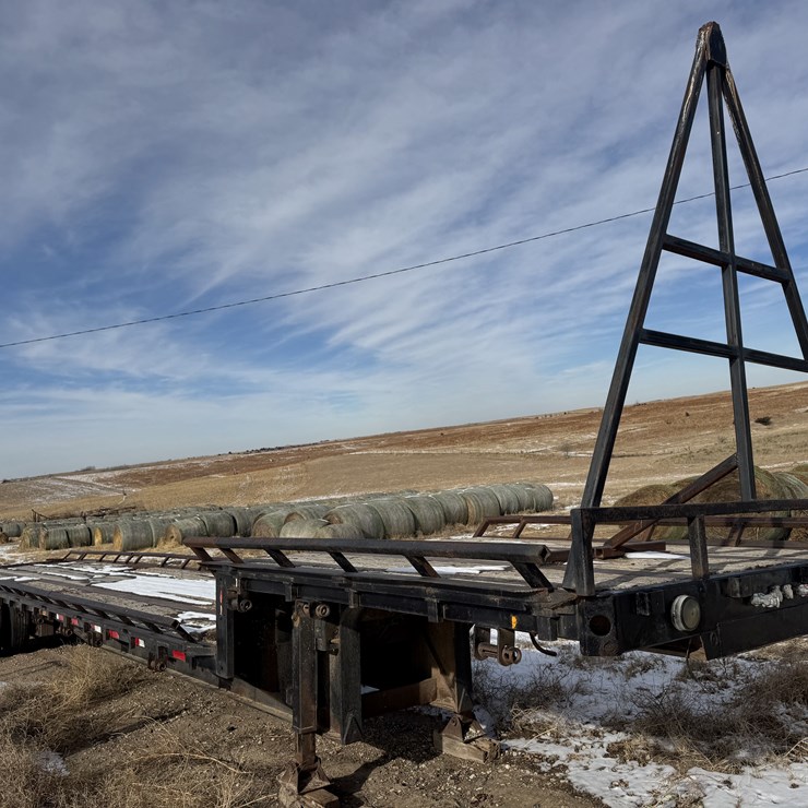 1990 FONTAINE 48'+ HAY TRAILER (30 BALES)