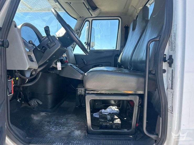 2013-international-workstar-7400-image-12