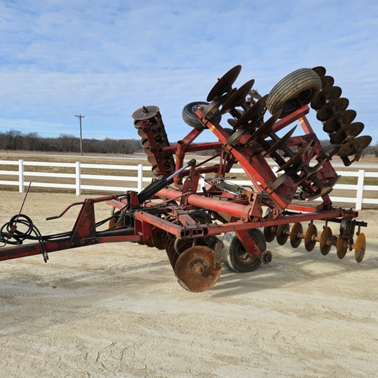 #55 • White 21' WIng Disk