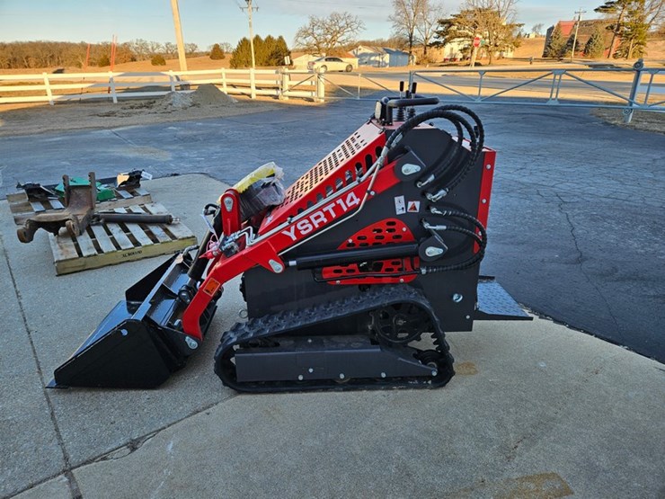 #40-•-2025-agt-ysrt-14-mini-skid-loader-image-2