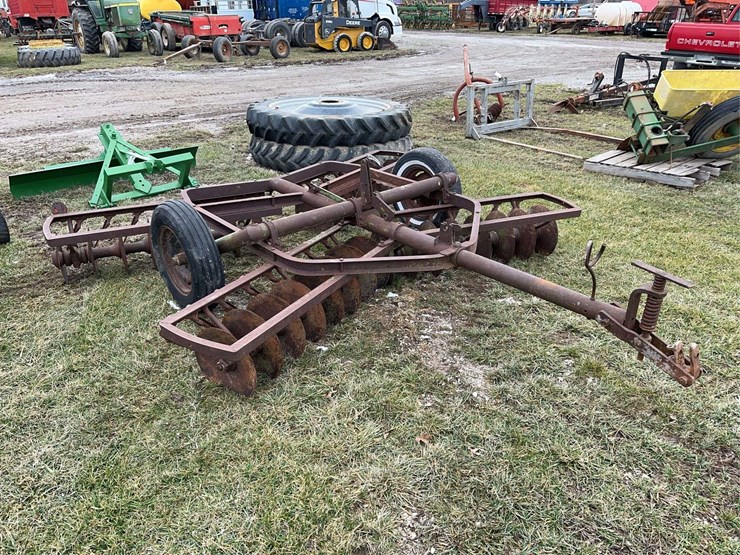 john-deere-32-image-1